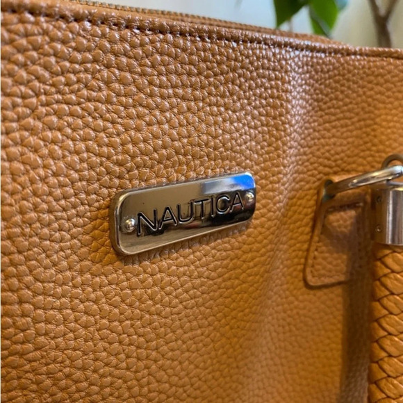 Nautica Tan medium Handbag with braided Handles . Like New condition. - Picture 3 of 12